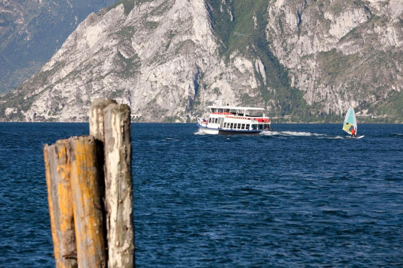 Hotel Residence Rely Brenzone sul Garda Exteriör bild