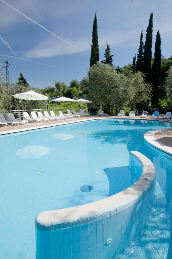 Hotel Residence Rely Brenzone sul Garda Exteriör bild